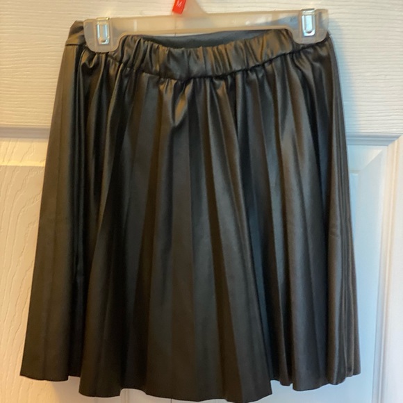 Zara Kids Faux leather skirt - Picture 2 of 3
